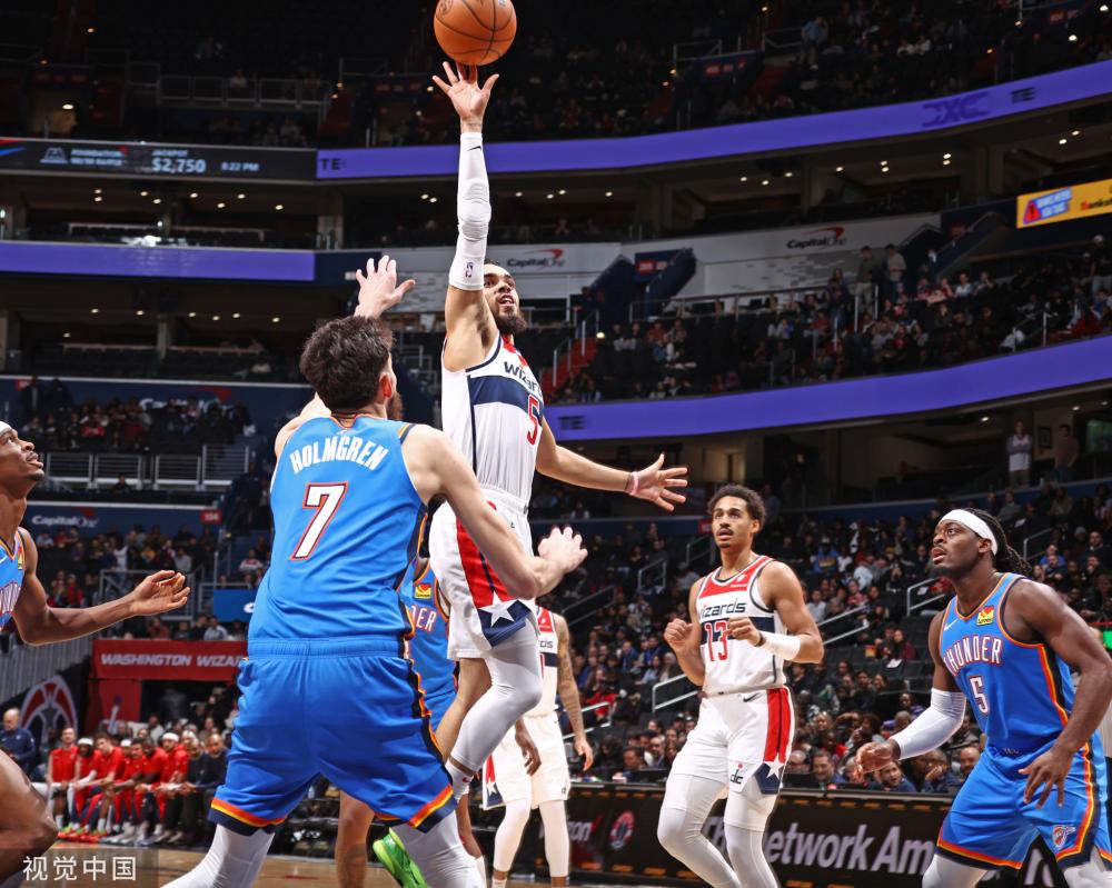 跑动中寻找 跑动中寻找